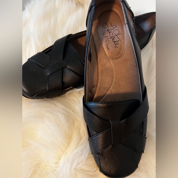 Life Stride Slip on Flats 8 - Picture 2 of 5